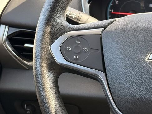 Used 2020 Chevrolet Traverse LS image 23