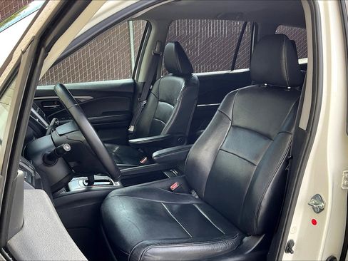 Used 2017 Honda Pilot EX-L image 24
