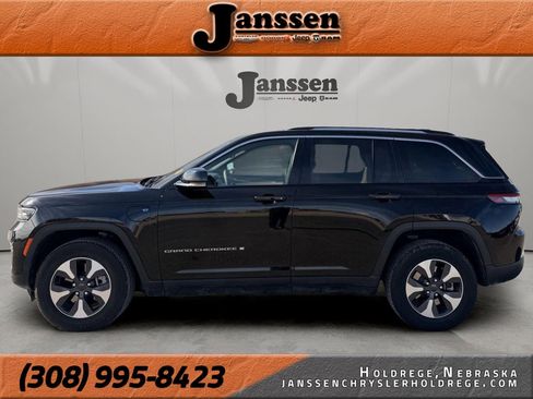 Used 2024 Jeep Grand Cherokee Limited 4xe image 1