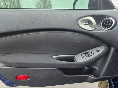 Used 2019 Nissan 370Z Base image 13