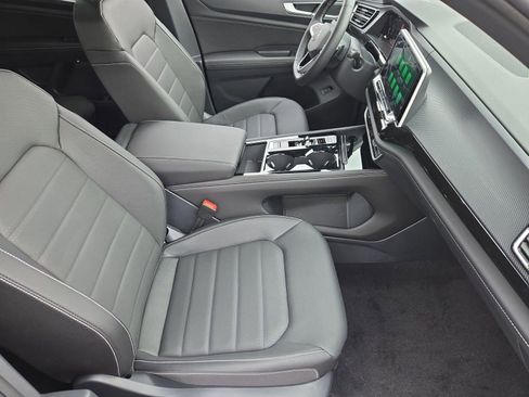New 2026 Volkswagen Atlas Cross Sport SEL AWD/4WD image 31