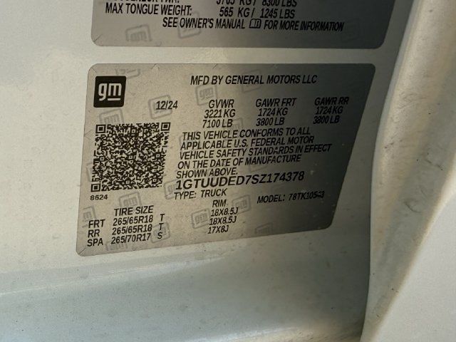 Used 2025 GMC Sierra 1500 SLT AWD/4WD image 30