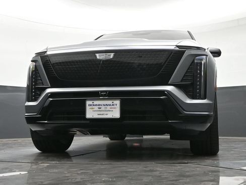 Used 2026 Cadillac Vistiq Luxury AWD/4WD image 33