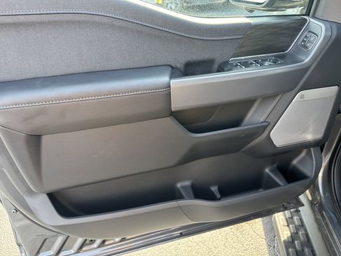 New 2025 Ford F150 Lightning Lariat image 8