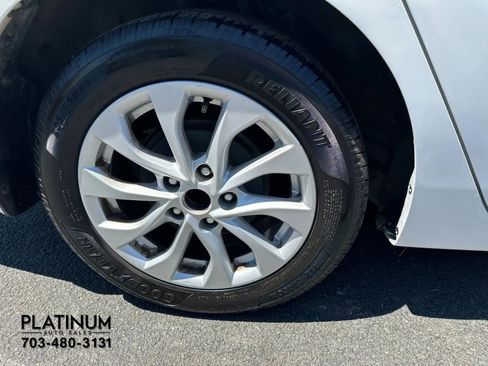 Used 2018 Nissan Sentra SV FWD image 21