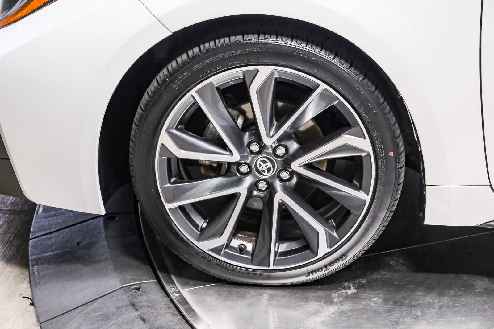 Used 2020 Toyota Corolla SE w/ Carpet Mat Package (TMS) FWD image 10
