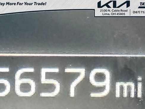 Used 2024 Kia Carnival LX image 24