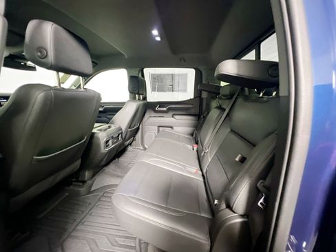 Used 2023 GMC Sierra 1500 SLT w/ SLT Premium Package image 29