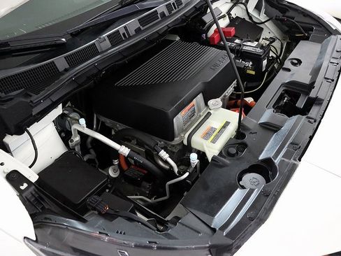 Used 2019 Nissan Leaf SV image 34