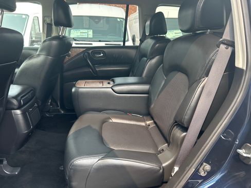 Used 2024 Nissan Armada SL w/ Captain's Chairs Package AWD/4WD image 11