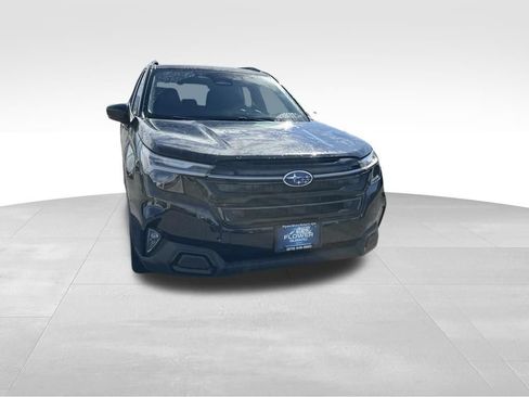 Certified 2025 Subaru Forester Limited AWD/4WD image 3