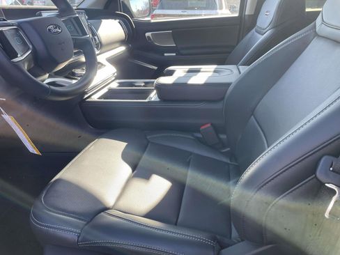 New 2026 Ford Expedition Platinum w/ Driver's Package image 10