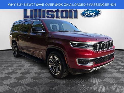 Used 2024 Jeep Wagoneer L Series II w/ Flexible Seating Group AWD/4WD image 3