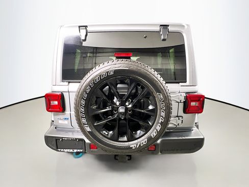 Used 2021 Jeep Wrangler Unlimited Sahara w/ Cold Weather Group image 6