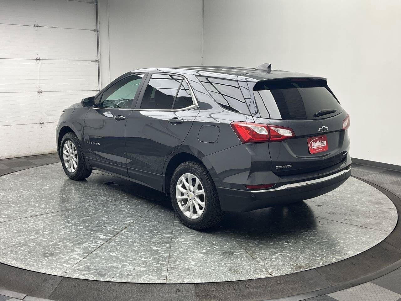 Used 2021 Chevrolet Equinox LT AWD/4WD image 2