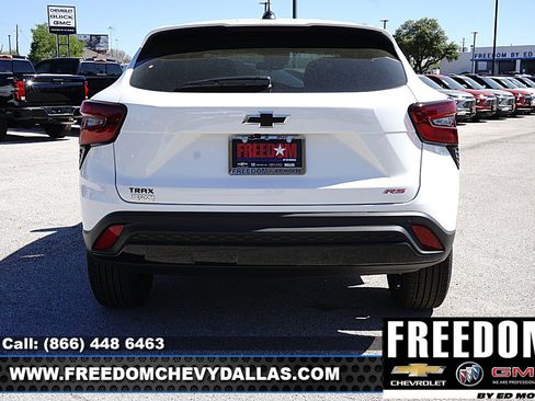 New 2026 Chevrolet Trax RS w/ Driver Confidence Package image 6