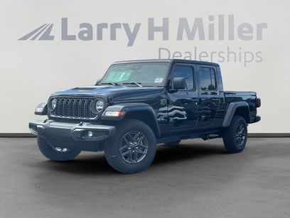 New 2025 Jeep Gladiator Sport