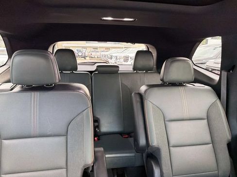 Used 2024 GMC Acadia AT4 w/ Super Cruise Package AWD/4WD image 12