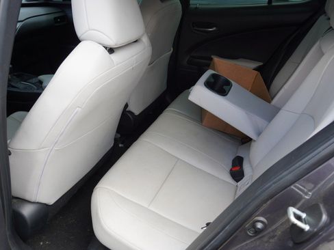 Used 2023 Lexus UX 250h FWD w/ Accessory Package (Z1) image 9