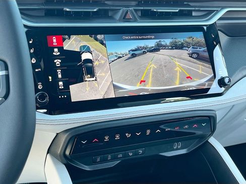 New 2026 Jeep Cherokee Overland image 14