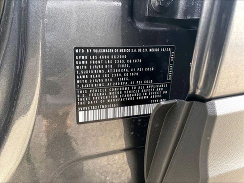 New 2026 Volkswagen Taos SE image 17