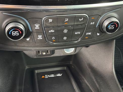Used 2023 Chevrolet Traverse LT w/ LPO, Floor Liner Package AWD/4WD image 25