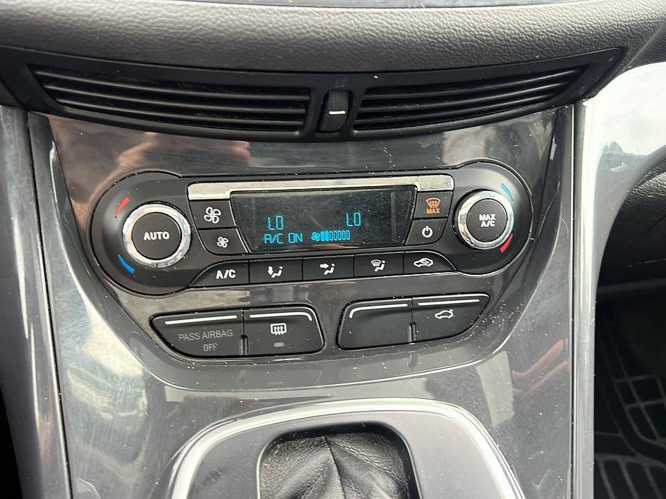 Used 2013 Ford Escape Titanium AWD/4WD image 14