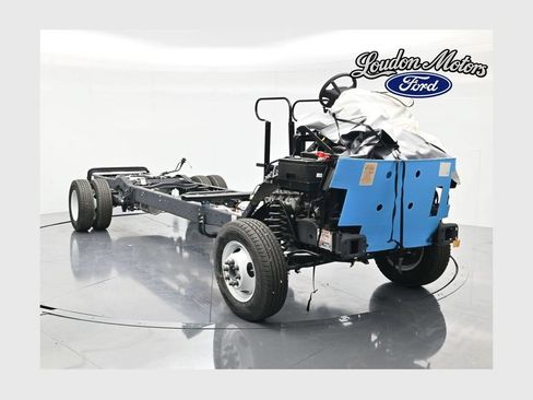 Used 2027 Ford E-350 and Econoline 350 Super Duty w/ Gaseous Engine Prep Package RWD image 1