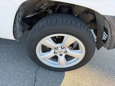 Used 2014 Toyota Tacoma 2WD Regular Cab image 24