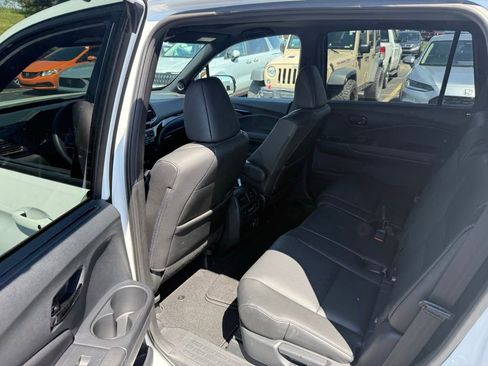 Used 2023 Honda Passport Elite image 6