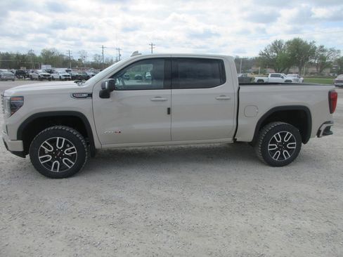 New 2026 GMC Sierra 1500 AT4 w/ AT4 Premium Package image 10