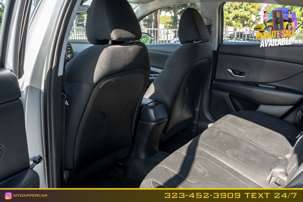 Used 2021 Hyundai Elantra SEL FWD image 13
