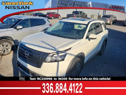 Certified 2022 Nissan Pathfinder SL w/ SL Premium Package