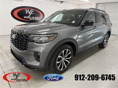 New 2025 Ford Explorer ST-Line w/ Premium Package