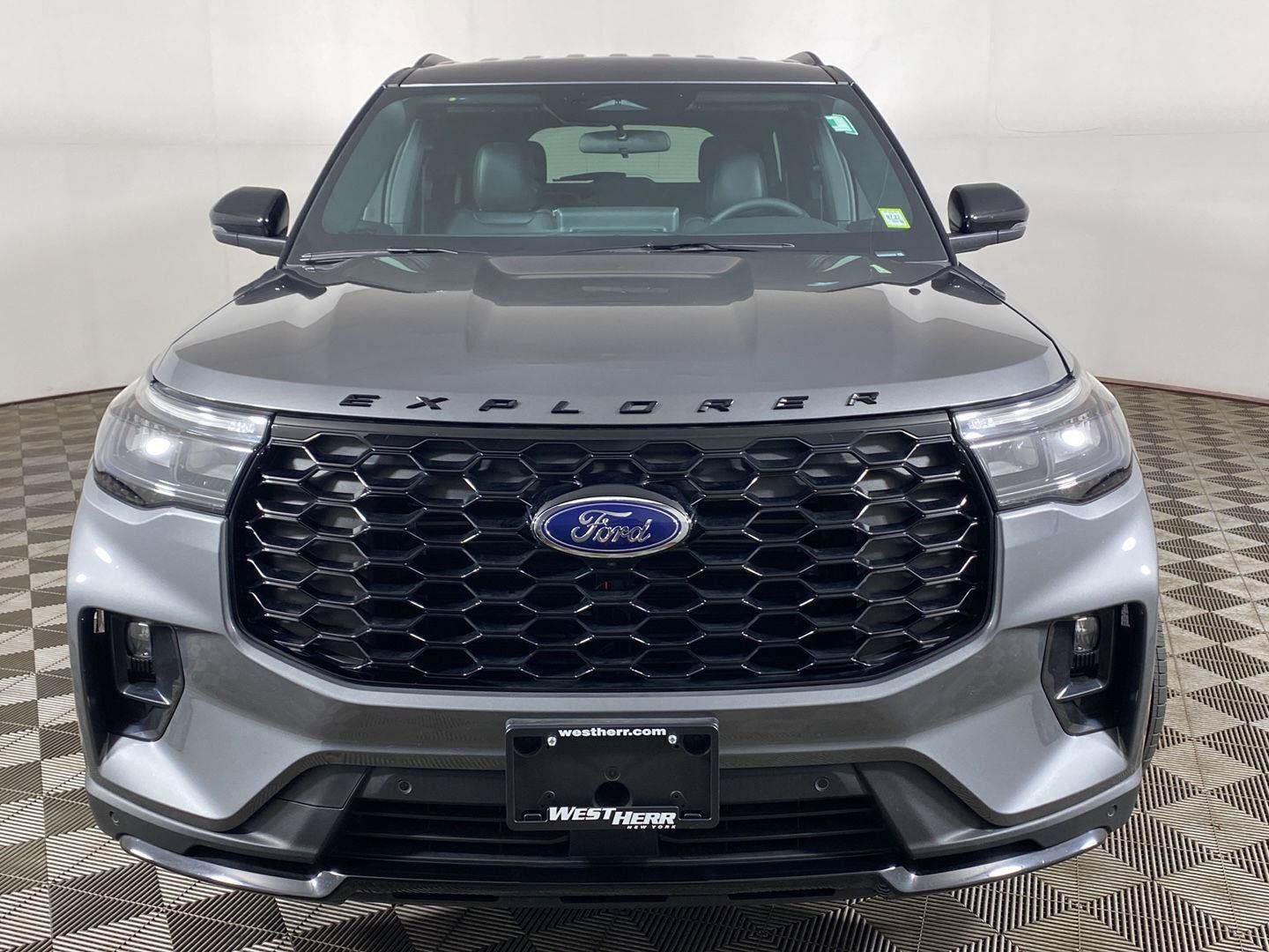 Used 2026 Ford Explorer ST-Line AWD/4WD image 2