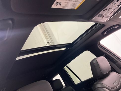 Used 2024 Cadillac XT6 Premium Luxury AWD/4WD image 23