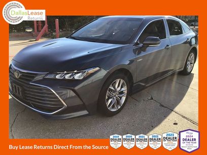 Used 2021 Toyota Avalon XLE w/ Moonroof Package