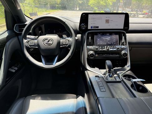 Used 2025 Lexus LX 700h Overtrail w/ Accessory Package (Z1) AWD/4WD image 8