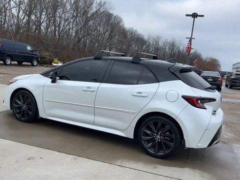 Used 2023 Toyota Corolla XSE image 6