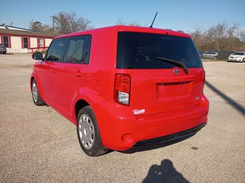 Used 2014 Scion xB image 3