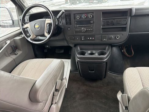 Used 2017 Chevrolet Express 2500 LS image 10