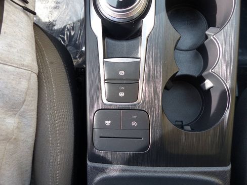 Used 2020 Ford Escape SE AWD/4WD image 32