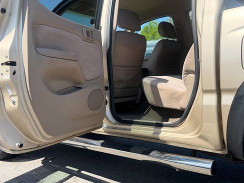 Used 2004 Toyota Tacoma PreRunner RWD image 93