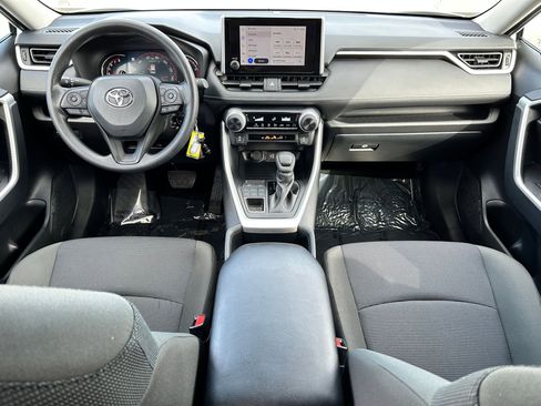 Certified 2025 Toyota RAV4 LE image 22