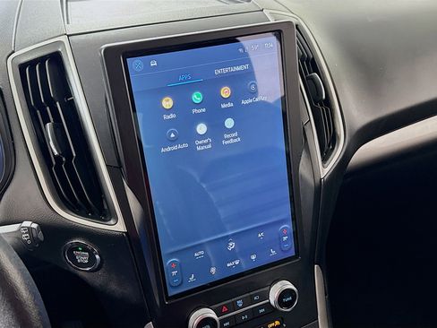 Used 2024 Ford Edge SEL image 17