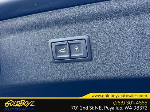 Used 2016 Audi Q3 2.0T Prestige image 32