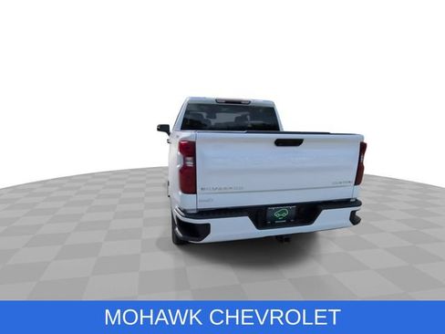 Used 2022 Chevrolet Silverado 1500 Custom AWD/4WD image 8