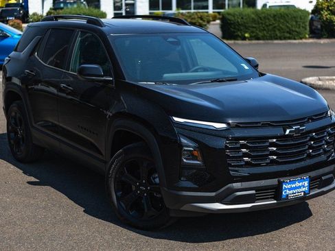 New 2025 Chevrolet Equinox LT w/ Convenience Package II image 2