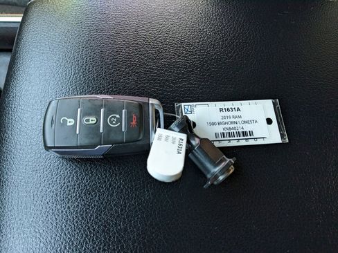 Used 2019 RAM 1500 Big Horn image 39