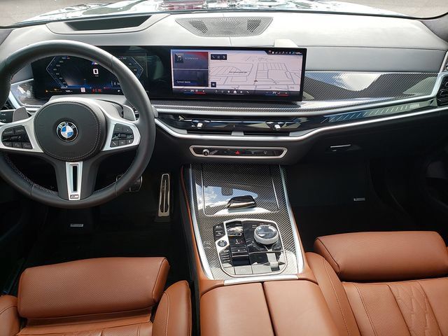 Used 2025 BMW X7 M60i AWD/4WD image 15